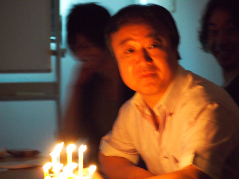 2014年度の砂塚先生の誕生日会の写真2